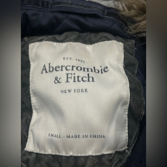 FINAL PRICE Abercrombie and Fitch jacket - Picture 7 of 7